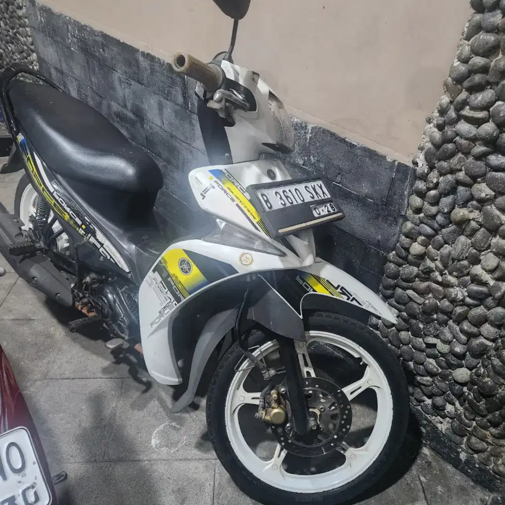 Yamaha Force Putih