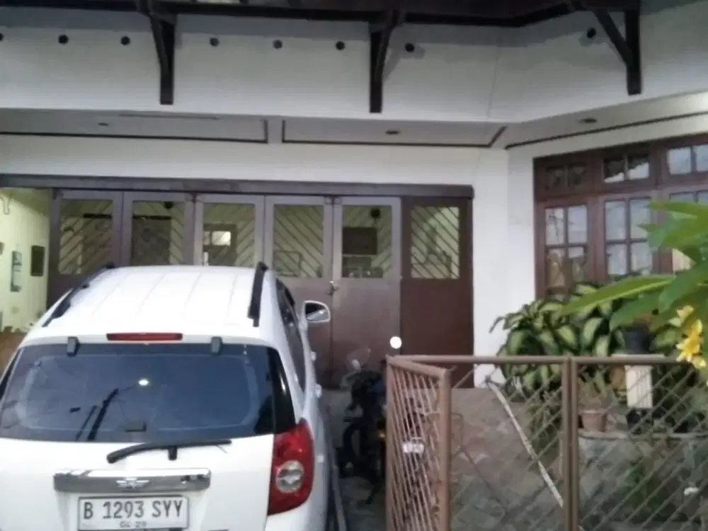 Rumah 2 Lantai + Basement Mewah Bekasi