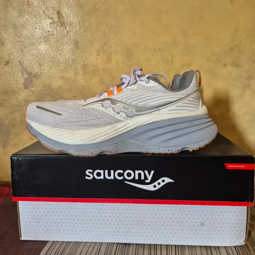 Saucony Hurricane 24