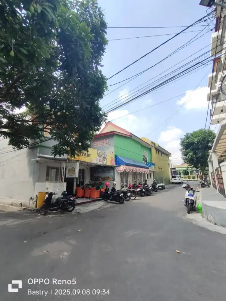 Rumah Super Strategis Soekarno Hatta Suhat Posisi Hook Dekat UB