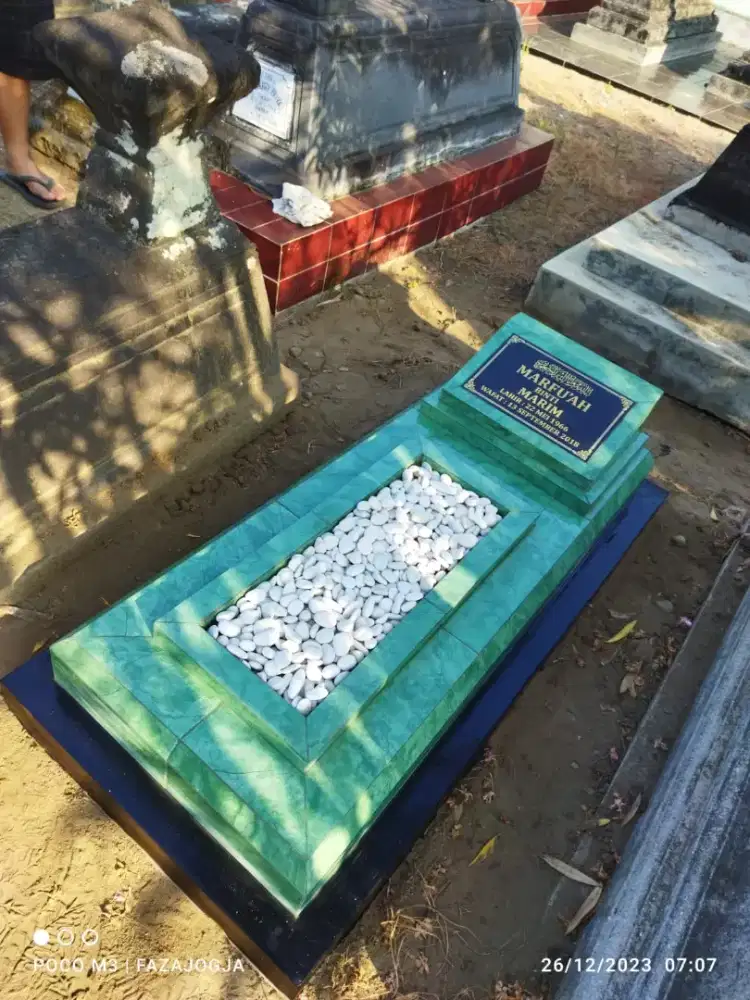 KIJING MAKAM GRANIT KIJING KRAMIK, TRASO, BATU ALAM,  MARMER, BAYI