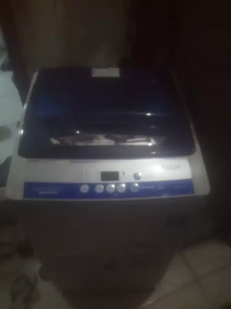 Mesin cuci 1 tabung otomatis AQUA 8kg normal siap pakai nego tipis