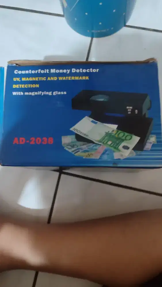 Alat Sensor Uang (Counterfeit Money Detector)
