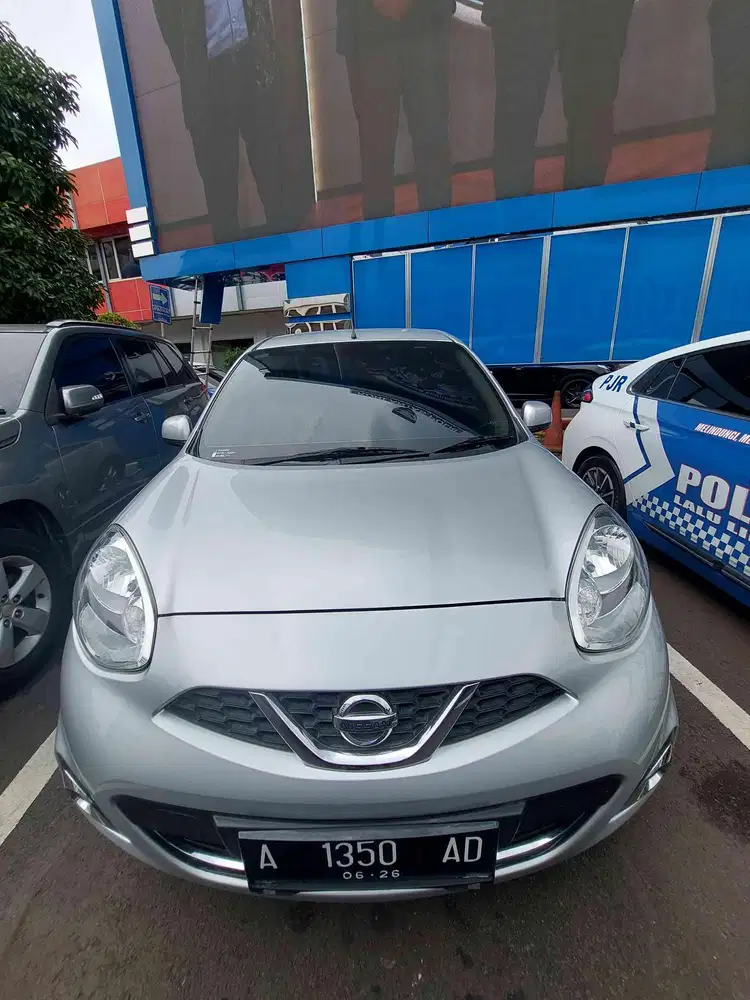 Nissan March 2016 Bensin