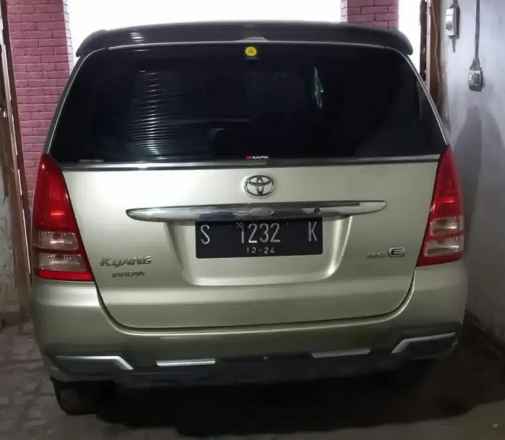 Kijang Inova E 2004 S Lamongan mati 3