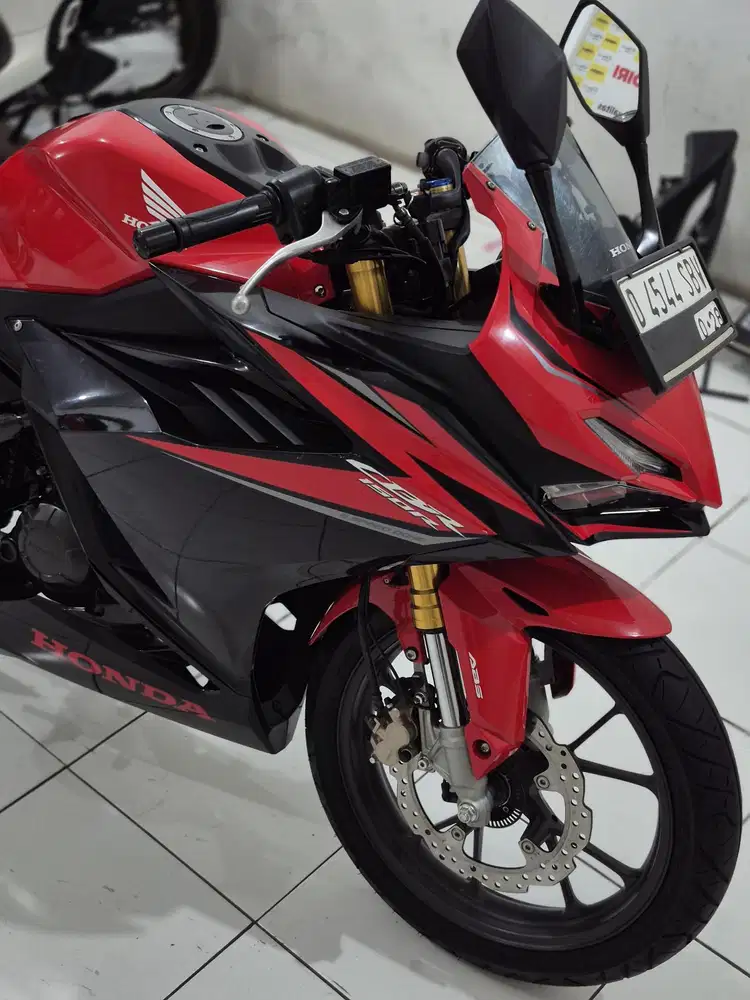 HONDA NEW CBR 150R SE ABS KM 8RB 2023