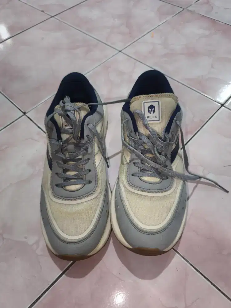 Mills Ultras clasica size 44