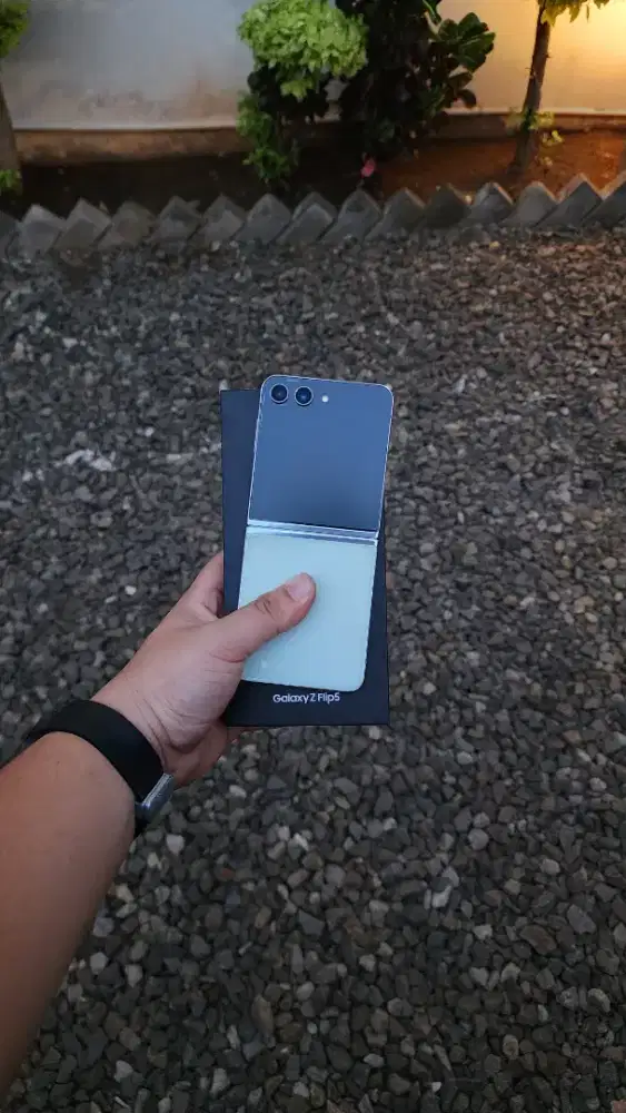 Samsung Flip 5 5G 8/512gb SEIN