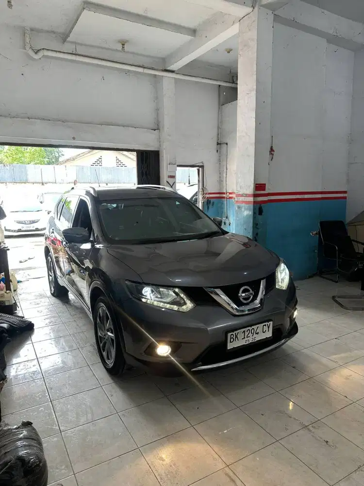 (DP15jt) Nissan Xtrail 2.5 XT Matic 2015 Murah