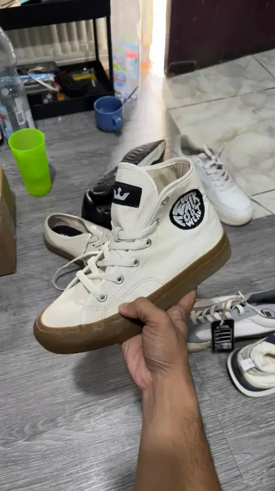 SALE SEPATU 100rb an