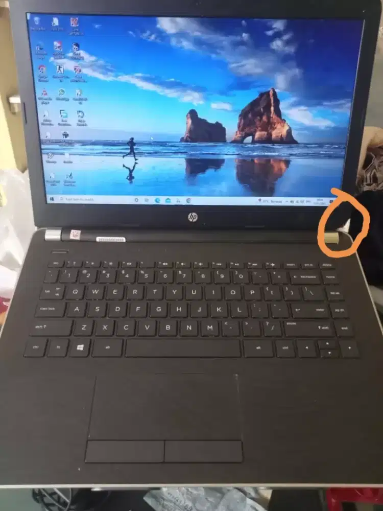 Laptop HP 14-bw000au