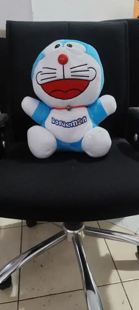 DIJUAL  BONEKA DORAEMON DIHARGA PRODUKSI