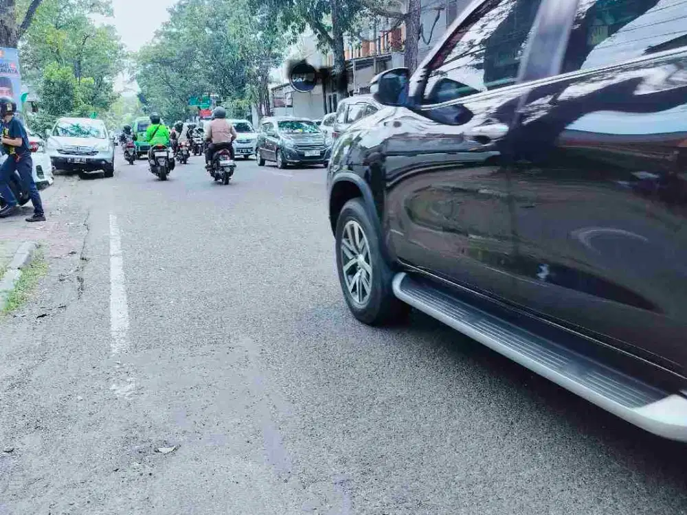 PUSAT KOTA PINGGIR JALAN UTAMA TALAGA BODAS RAYA HARGA GLOSIR 2.9 M
