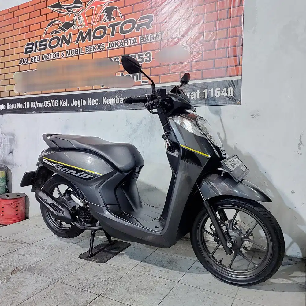Seperti baru! HONDA GENIO 110 FI CBS 2019 Akhir Pajak Panjang motor