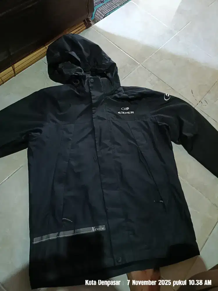 Di jual jaket eider ukuran L
