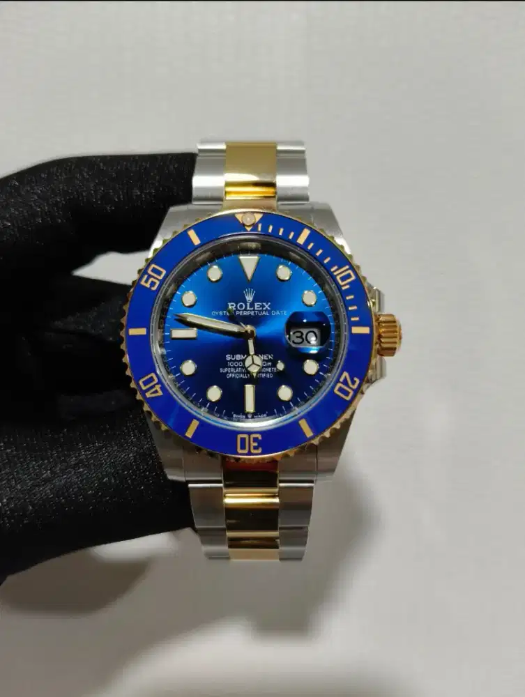 jam tangan Rolex Submariner Blue Sunburst 41mm 126613LB
