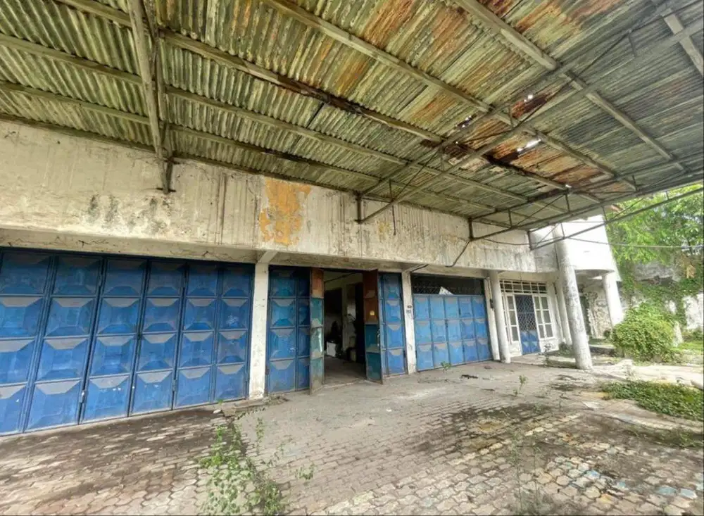 MURAH, Rumah di Jalan Kyai Abdul Karim STRATEGIS, BUTUH RENOV