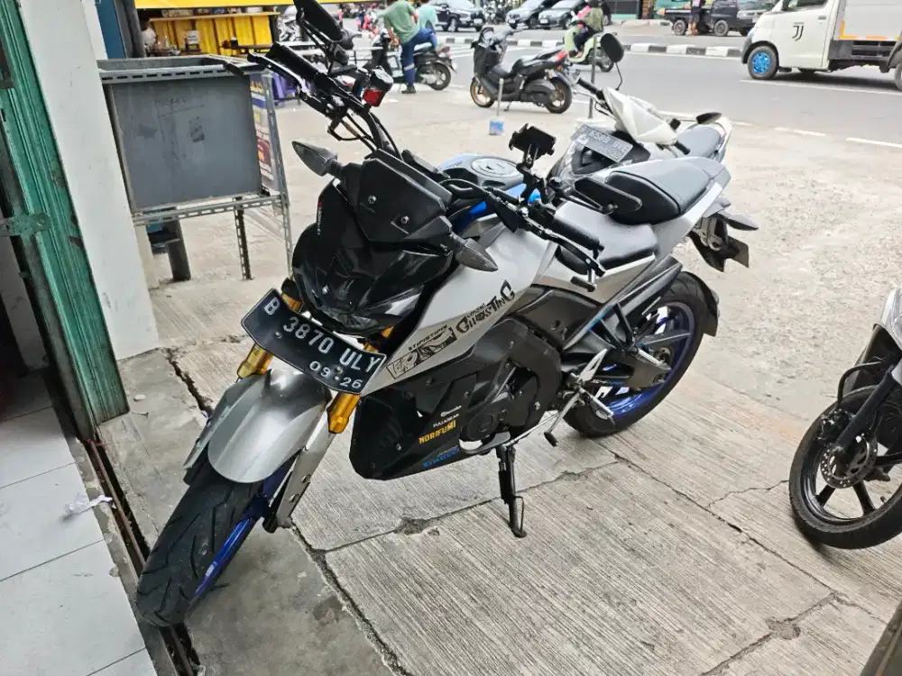Yamaha Xabre M-Slaz Silver Biru Bekas