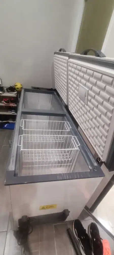 Kulkas Freezer GEA AB 750R