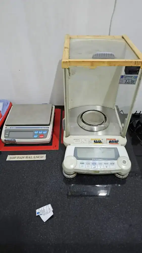 Analytical Balance shimadzu