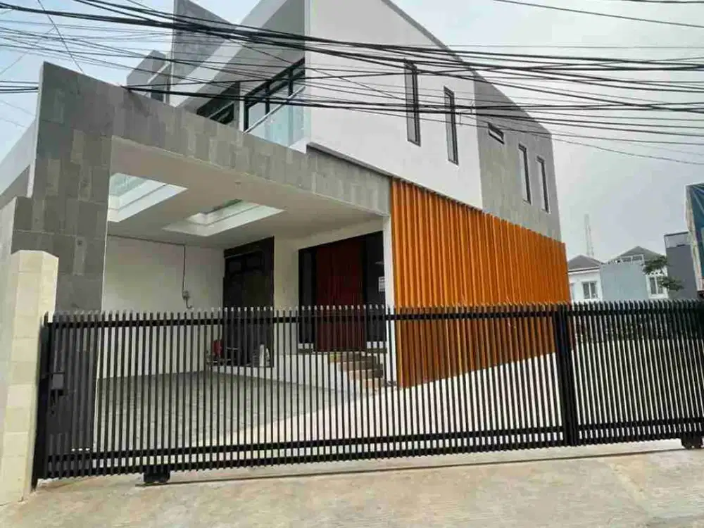 Dijual Rumah baru 2 Lt di Surya Sunrise di Kedoya Jakarta Barat Lt 79 lb 128 m2 ada  3+1 kt 3+1 km unfurnished, survei yuk