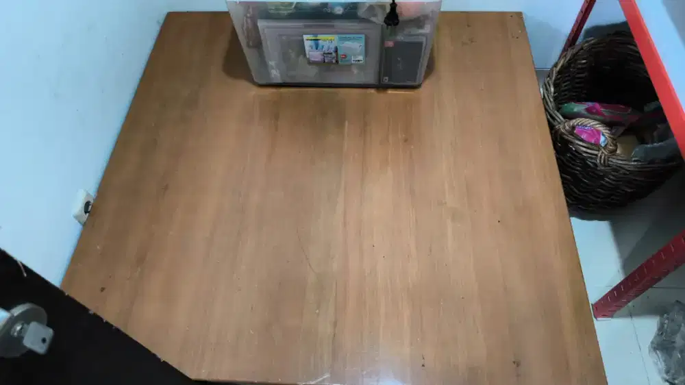 Dijual cepat meja kayu