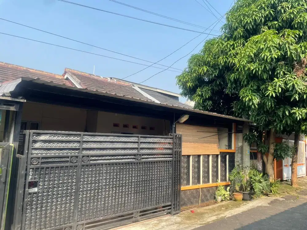 DiJual Rumah 2 jadi 1
