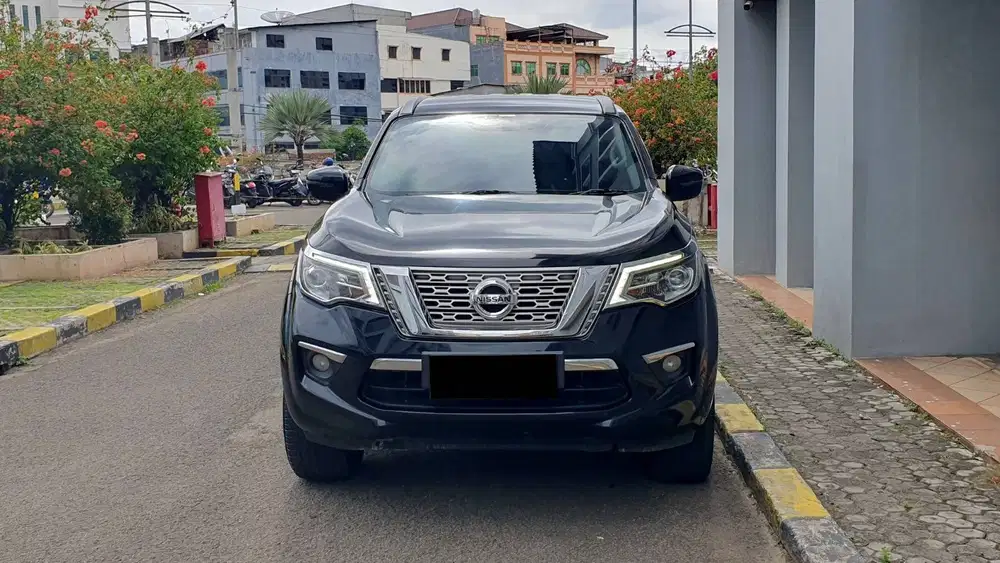 Nissan Terra VE 2.5 4x2 Diesel AT Hitam 2018 Km 70Rb Service Record