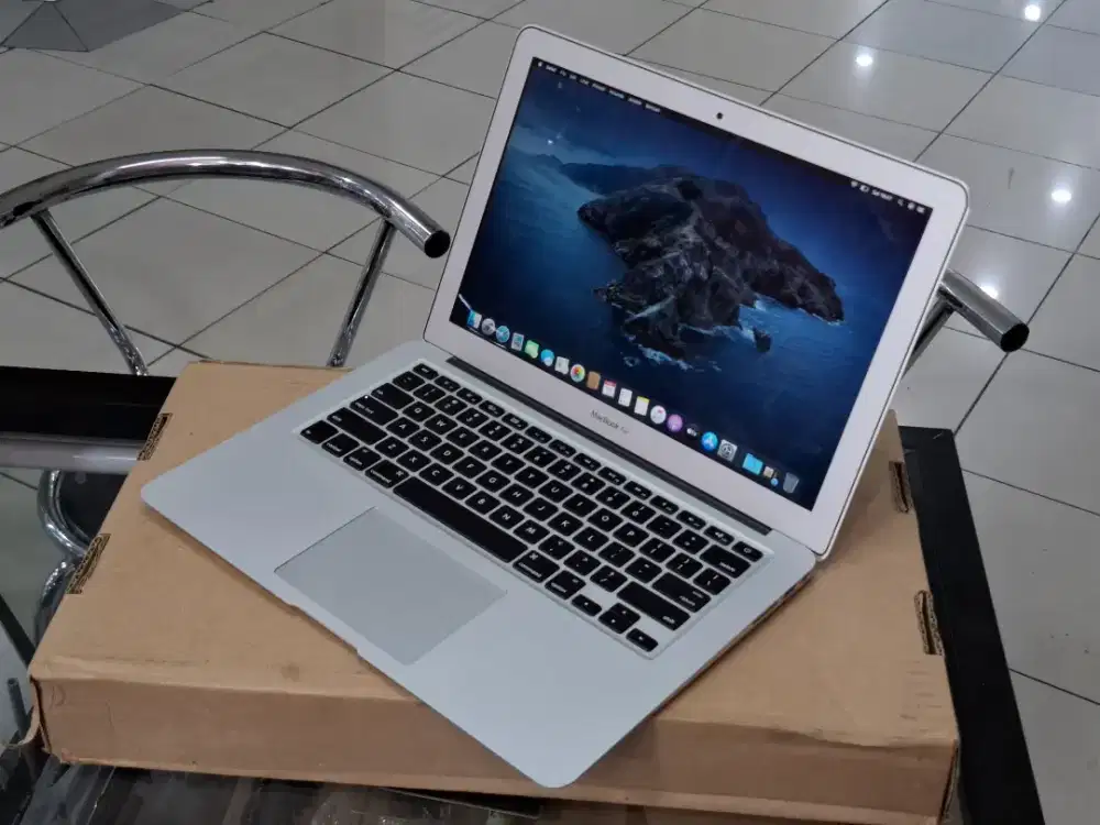 Macbook Air 13-inch, Early 2015