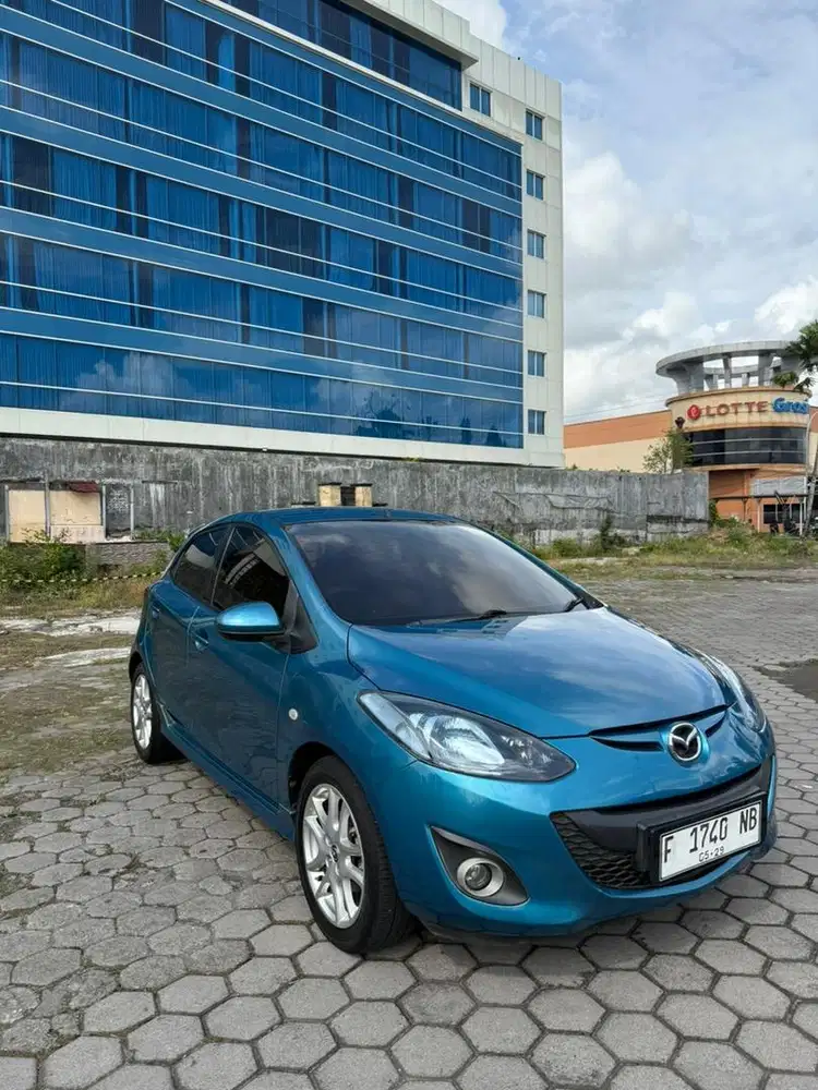Mazda 2 2012 matic
