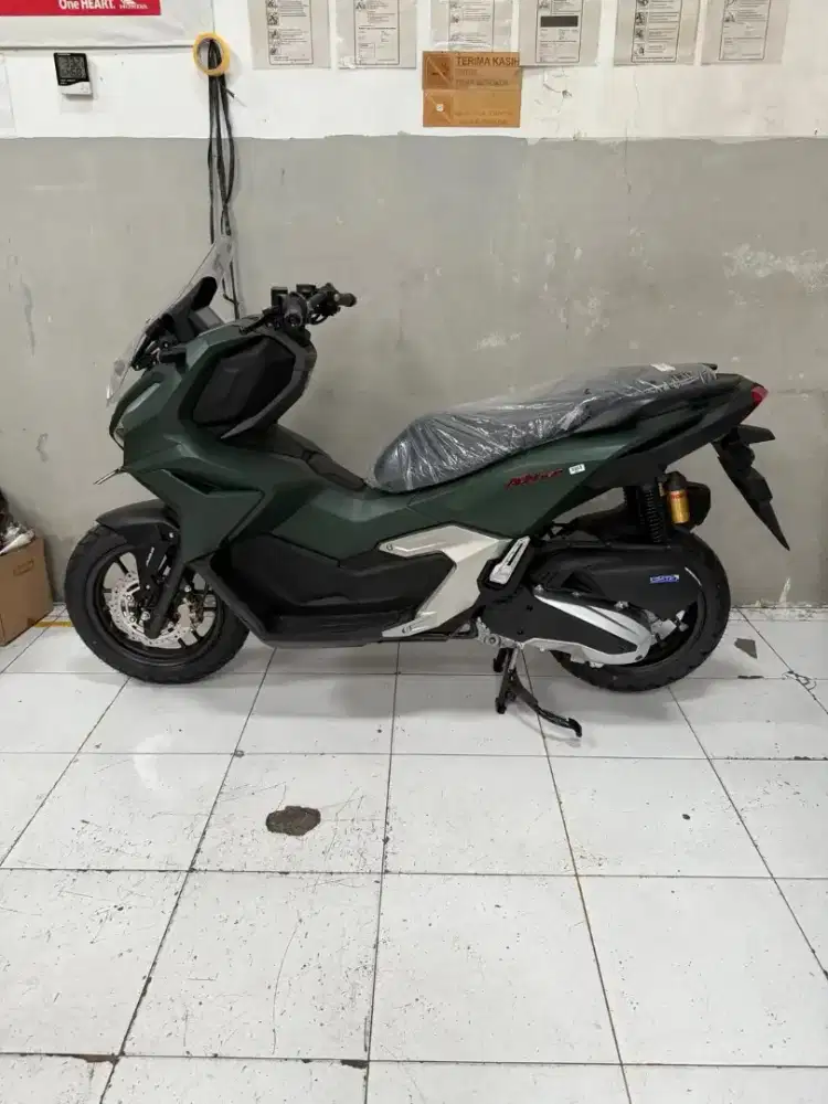 HONDA ADV 160 ABS GREEN