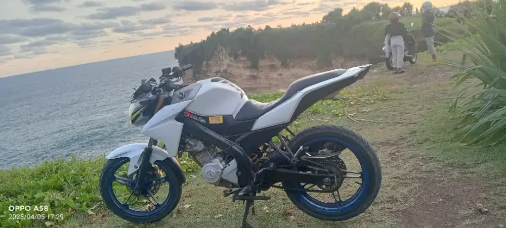 Di jual motor Yamaha vixsion