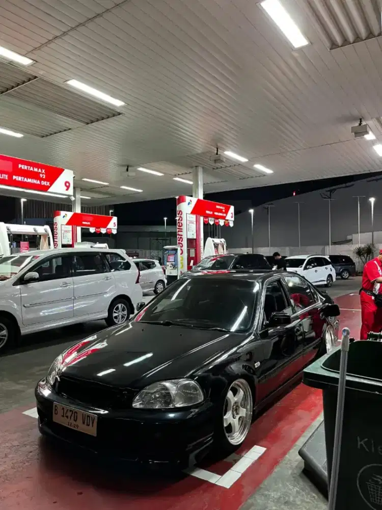 CIVIC FERIO tahun 1996