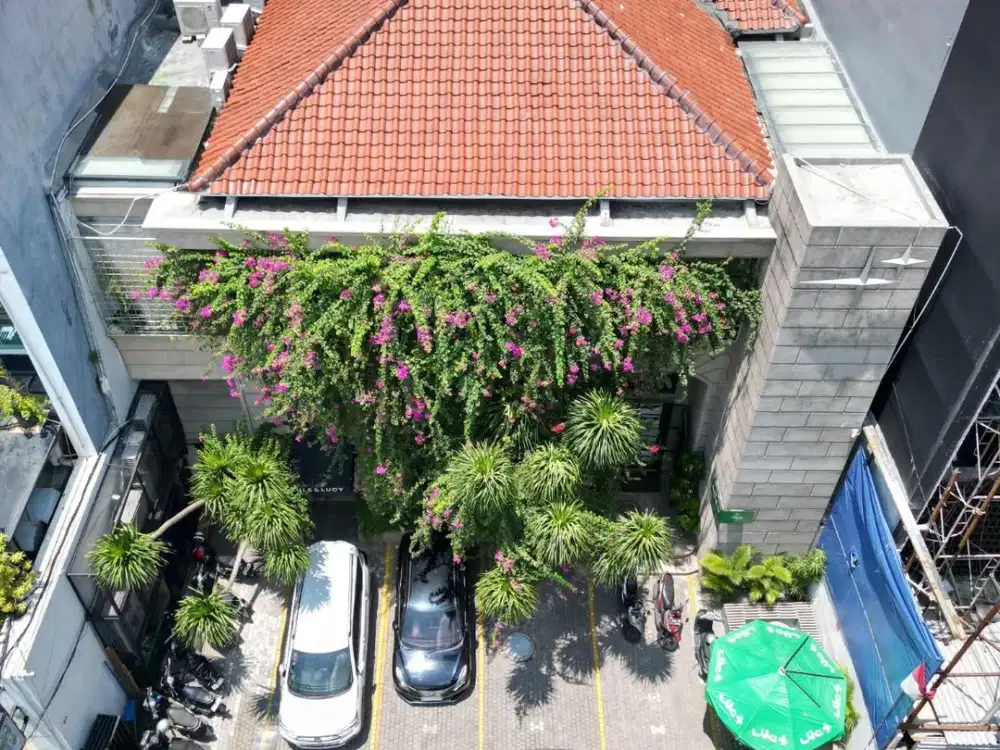 Bangunan Kantor Di Kebayoran Baru