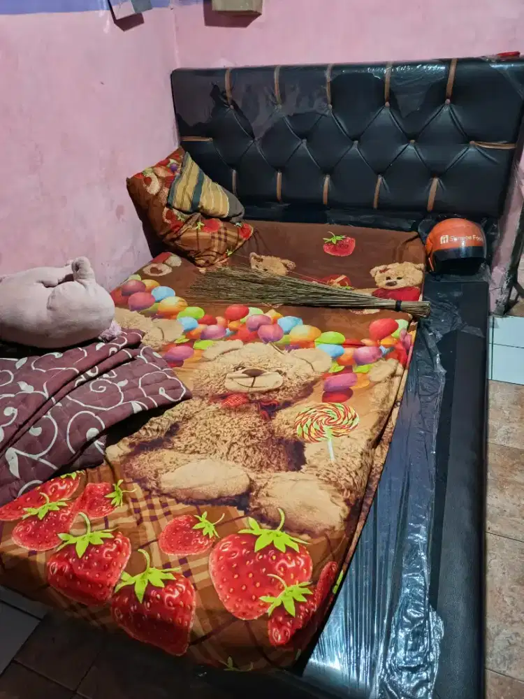 Di jual divan uk 160 x 200