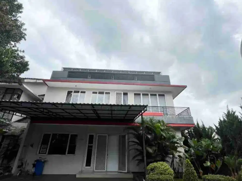 Dijual rumah bangunan mandiri  foresta bsd