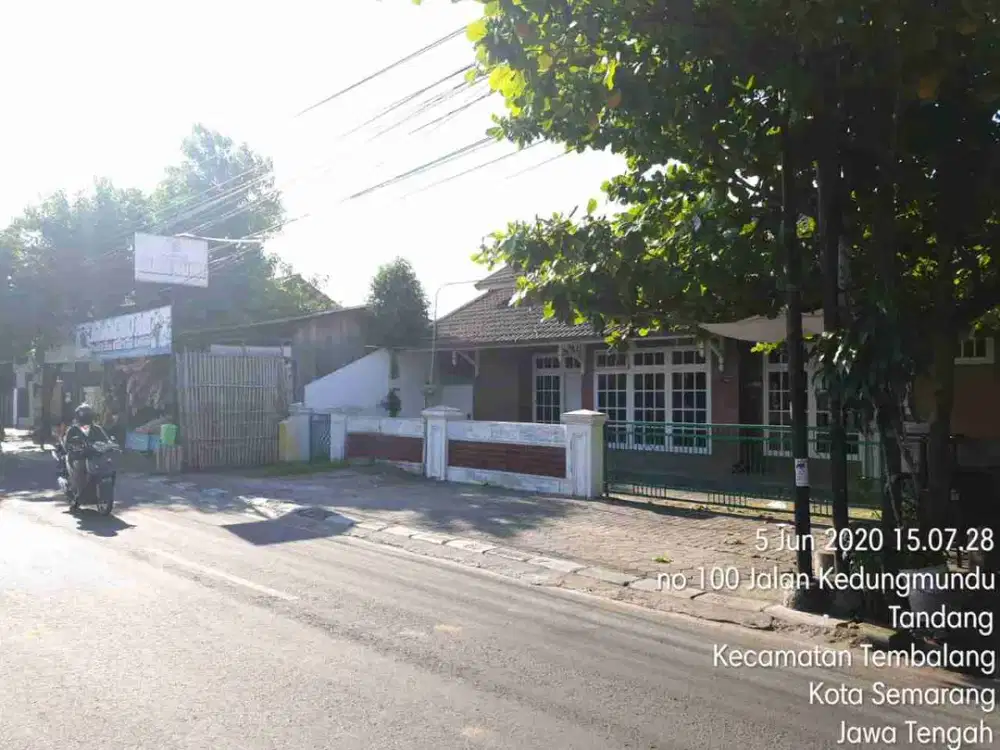 Rumah Pinggir Jalan Raya Kedungmundu Cocok Untuk Kantor