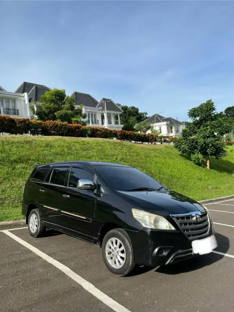 Toyota Innova Inova e 2014 BE Kodya Hitam Mulus PJK hidup Tokcer Good!
