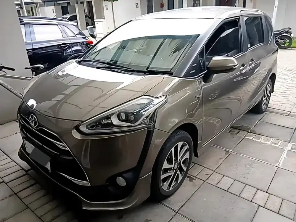 Dp 2Jt Toyota Sienta Q Matic 2017