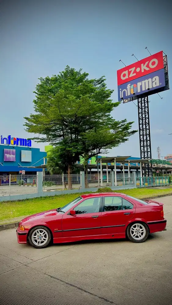 BMW 318i 1997 Bensin