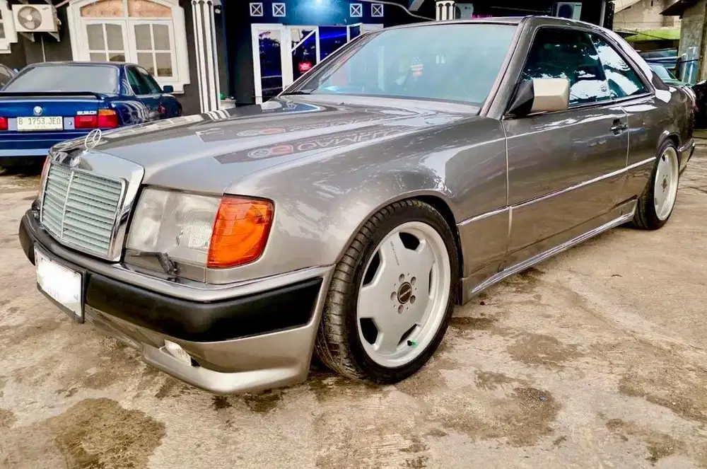 Mercedez Benz 300CE AMG AT 1992