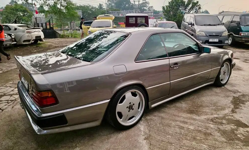 Mercedez Benz 300CE AMG AT 1992
