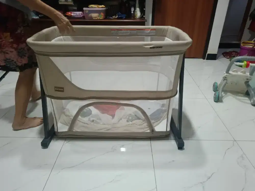 Babydoes tempat tidur