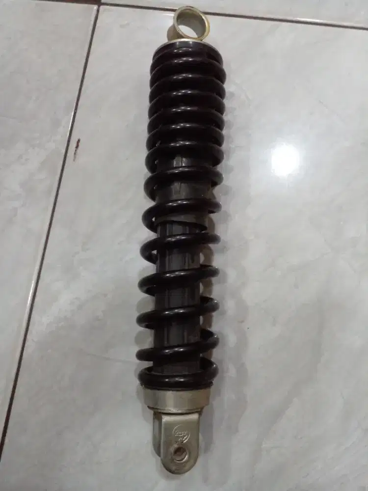 Shock Belakang Beat dan Vario