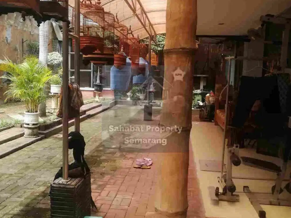 Rumah Mewah di Jl Kauman Palebon Pedurungan