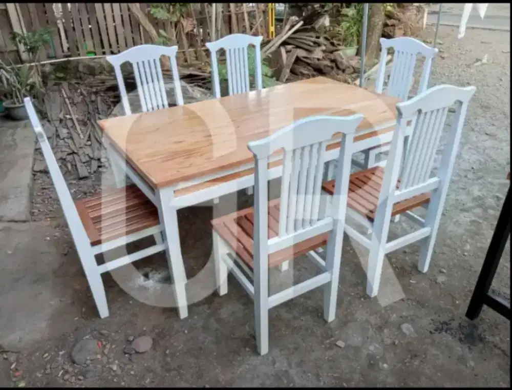 Set meja kursi makan