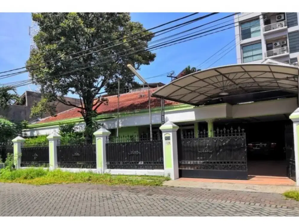 Rumah luas dan nyaman, Jemur Sari, Surabaya, di lokasi startegis