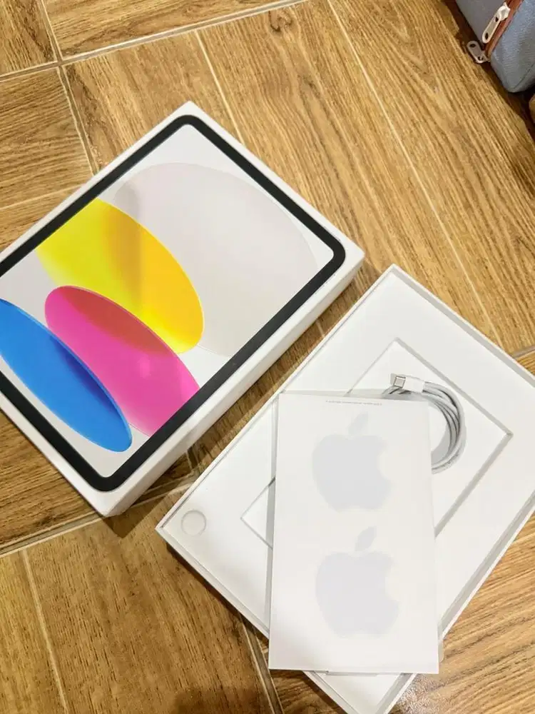 Ipad Gen 10 White 64GB super mulus fullset&Keyboard magnet