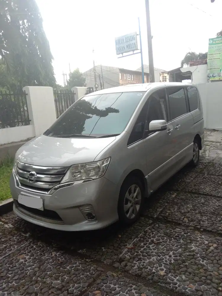 Nissan Serena 2013 Bensin