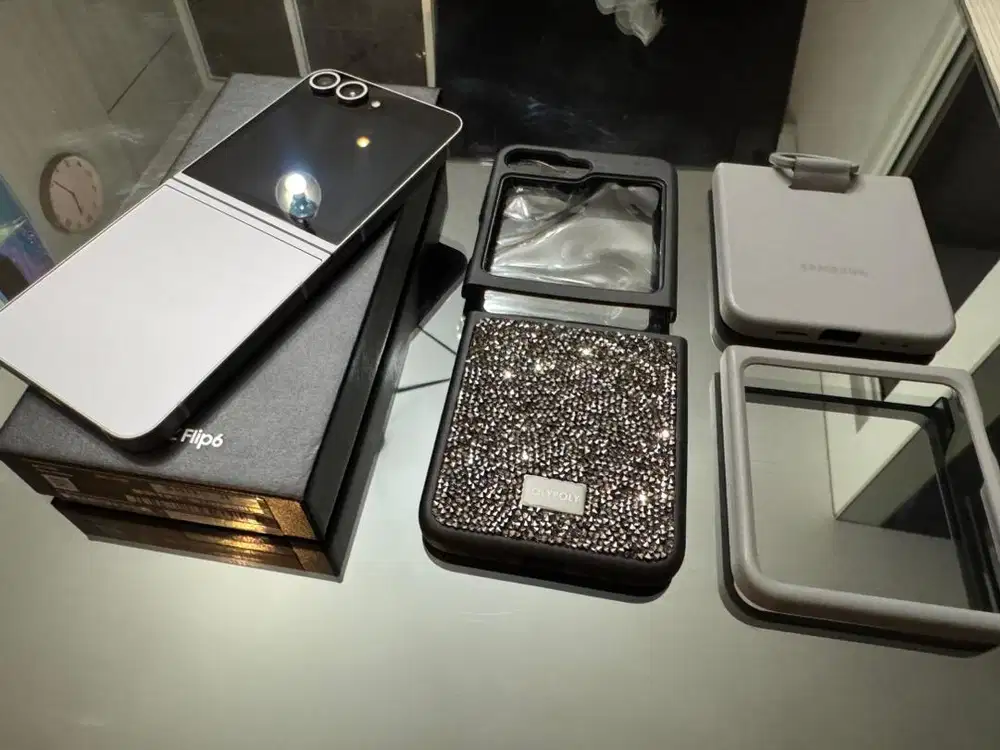 Samsung Z flip 6 12/256 resmi samsung seperti baru